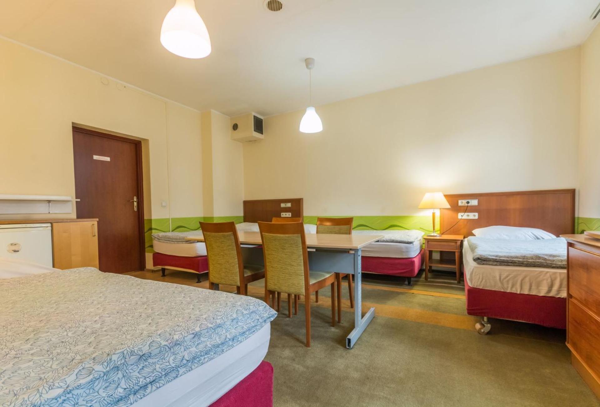 Hostel Nina Katowice Buitenkant foto