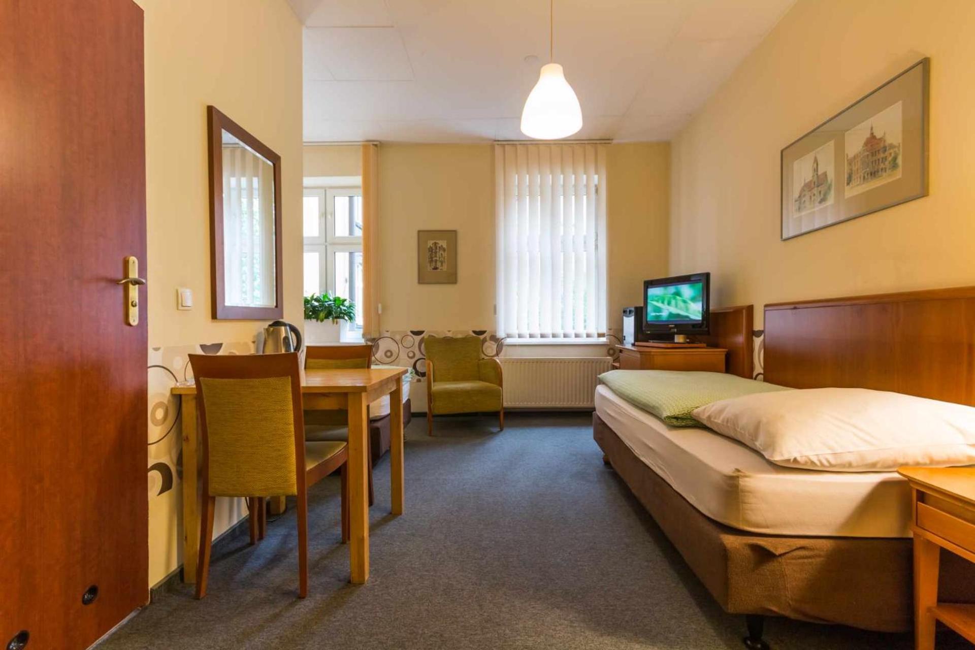 Hostel Nina Katowice Buitenkant foto